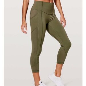 Lululemon All The Right Places Crop in Green Sz 8